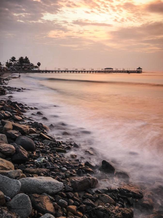 Los Esteros Hostal Huanchaco Dış mekan fotoğraf