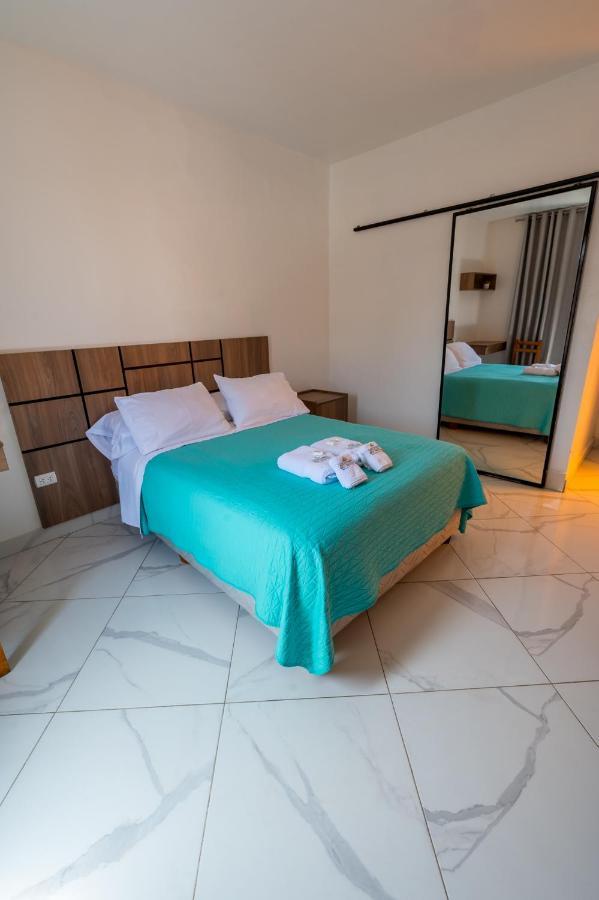 Los Esteros Hostal Huanchaco Dış mekan fotoğraf