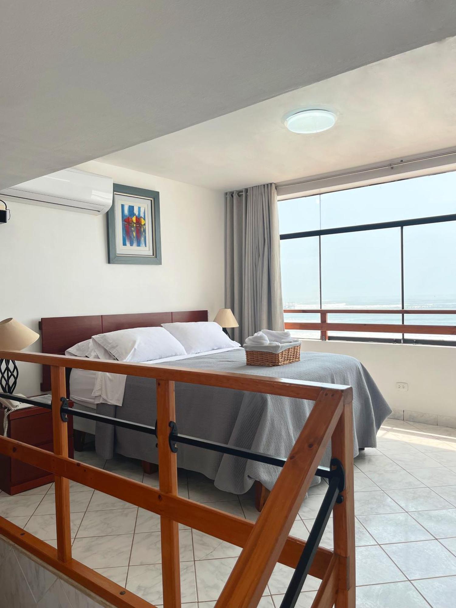 Los Esteros Hostal Huanchaco Dış mekan fotoğraf
